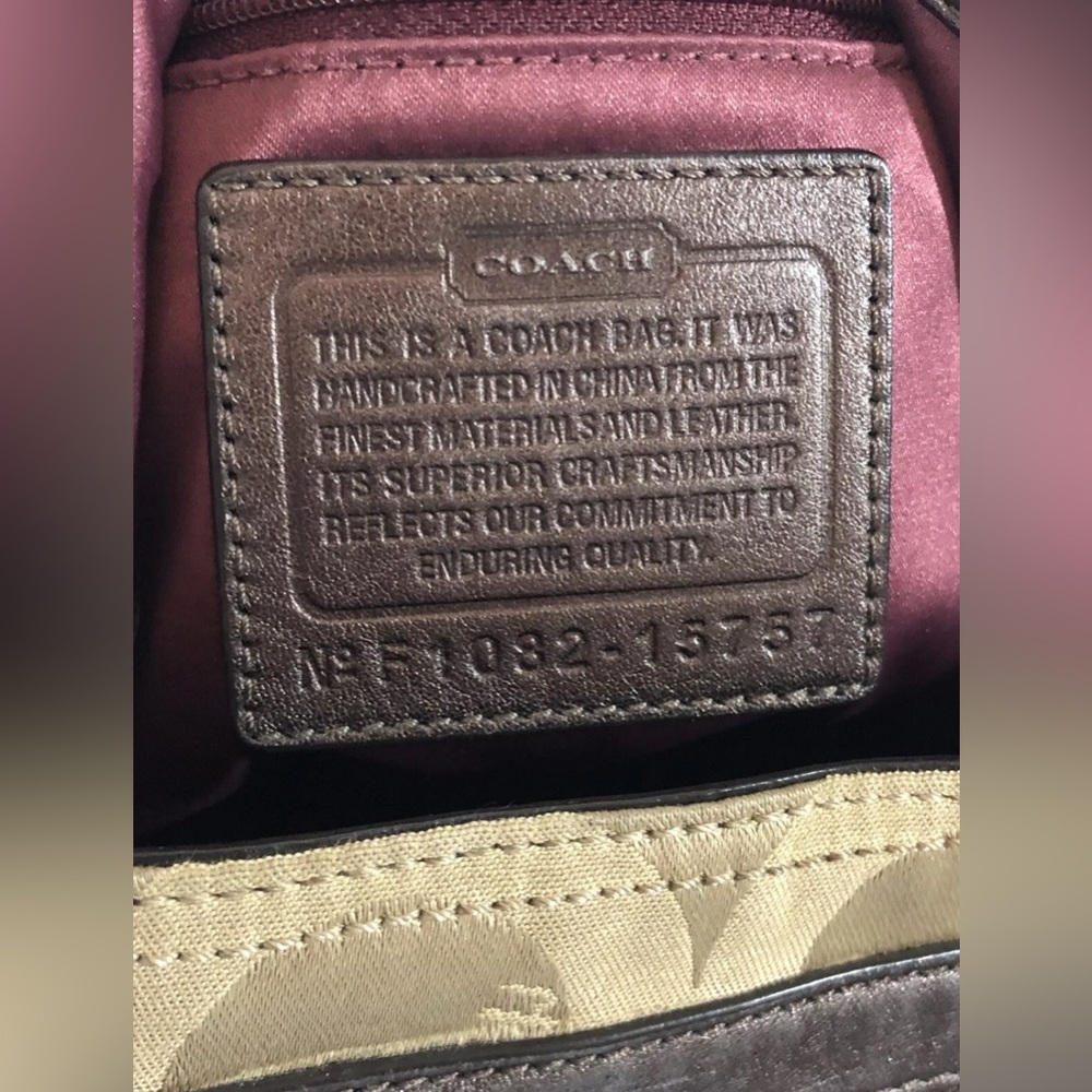 Coach Maggie Optic XL Beige Shoulder Bag - Picture 11 of 14